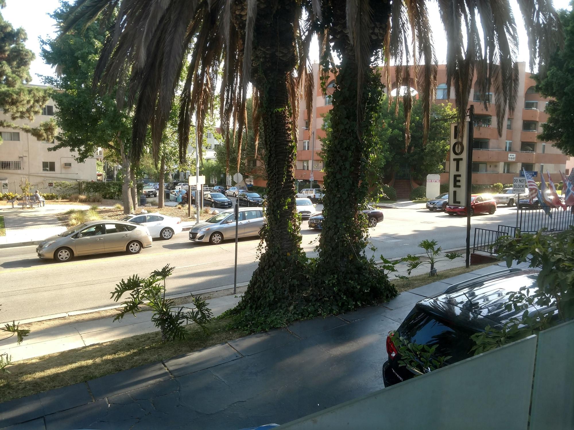 Highland Gardens Hotel Los Angeles Exterior photo